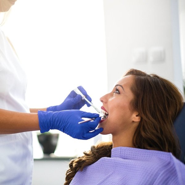AirFlow® Tooth Polishing